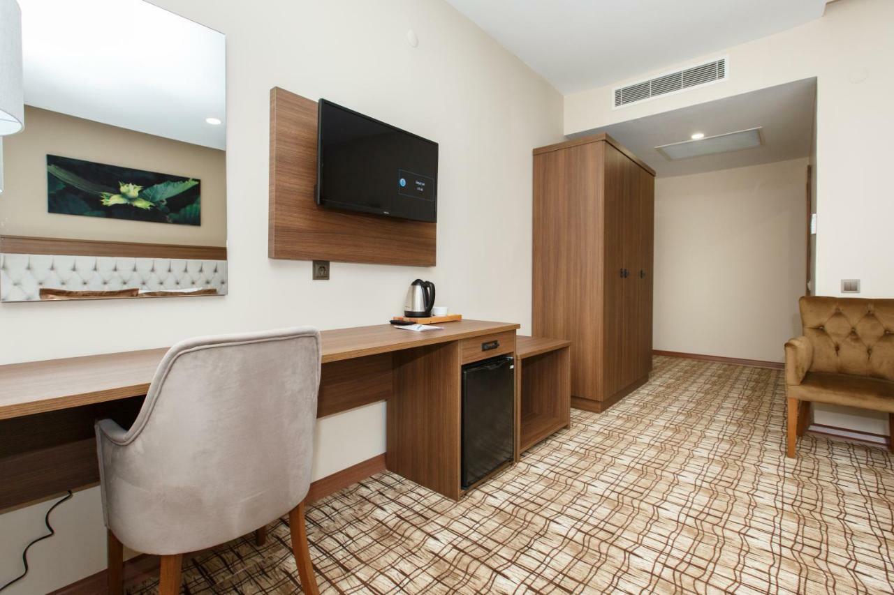 Grand Mela Hotel 3*