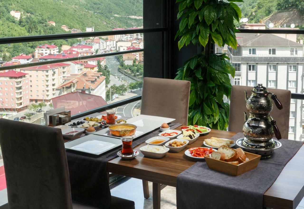 Hotel Grand Mela 3*